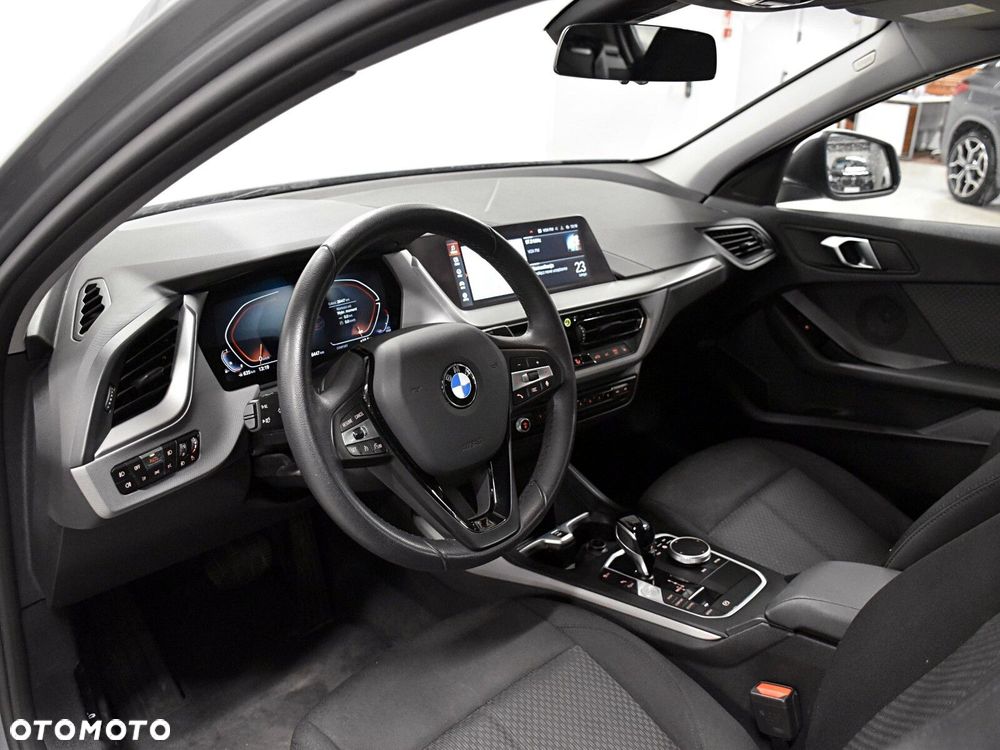 BMW Seria 1 118i Advantage - 9