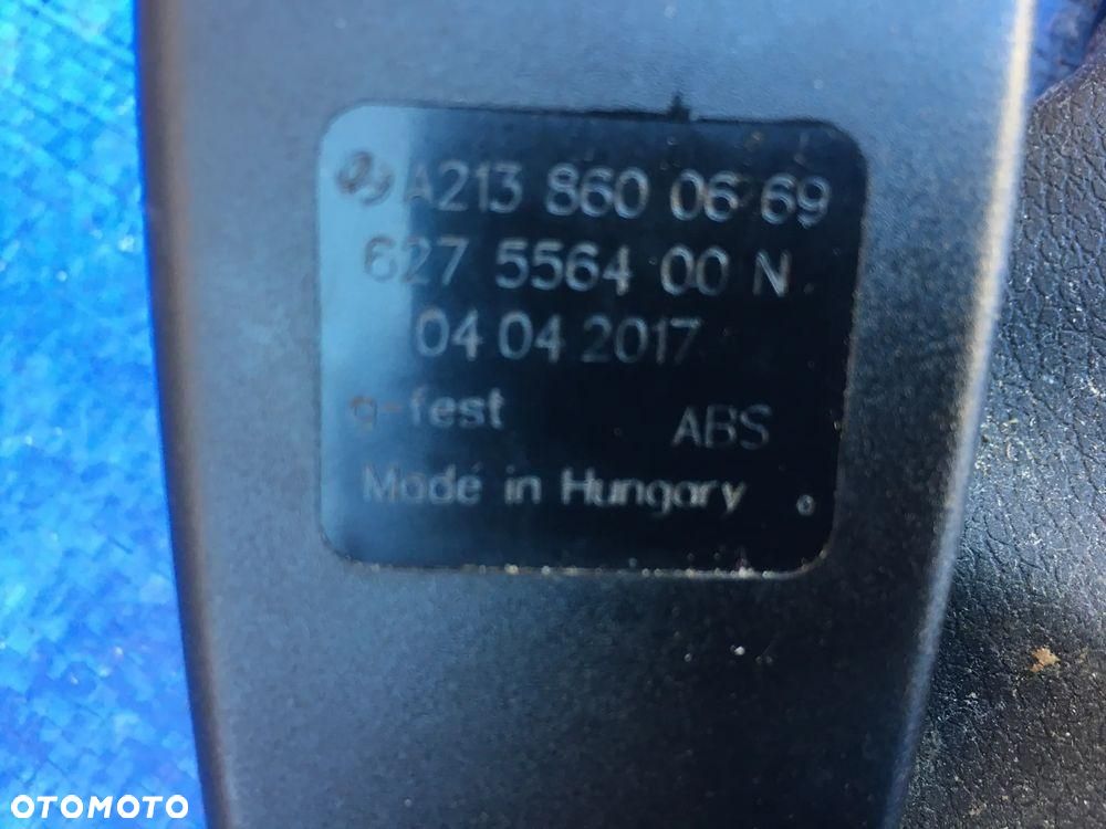 Mercedes W213 Kombi Zapinka Pasa Tył A2138600669 632381700E - 2
