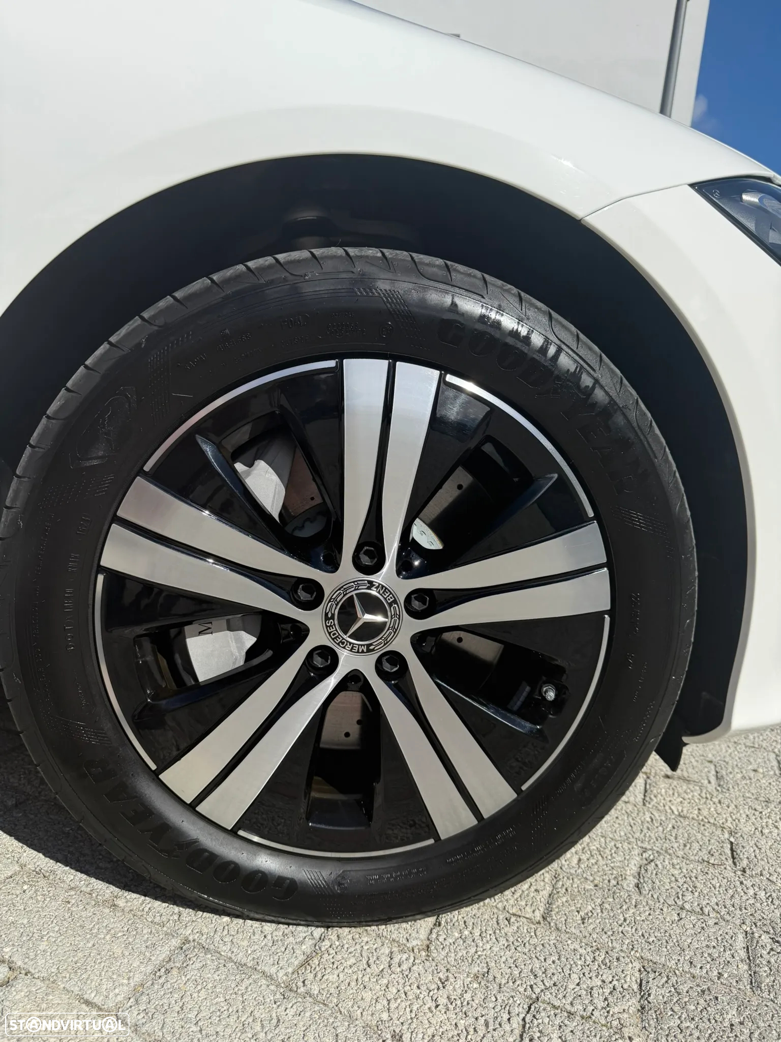 Mercedes-Benz C 300 e Avantgarde - 11