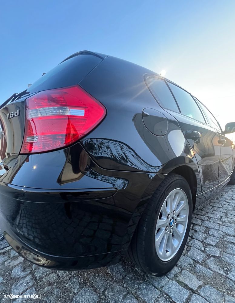 BMW 116 d DPF Edition Lifestyle - 2