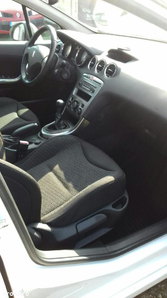 Peugeot 308 120 VTi Premium - 4