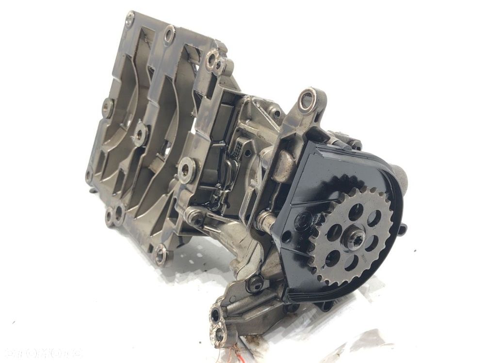 POMPA OLEJU - 260.00 PLN - BMW 5 Touring (E61) 2004 - 2010 520 d 130 kW [177 KM] olej napędowy 2007 - 4