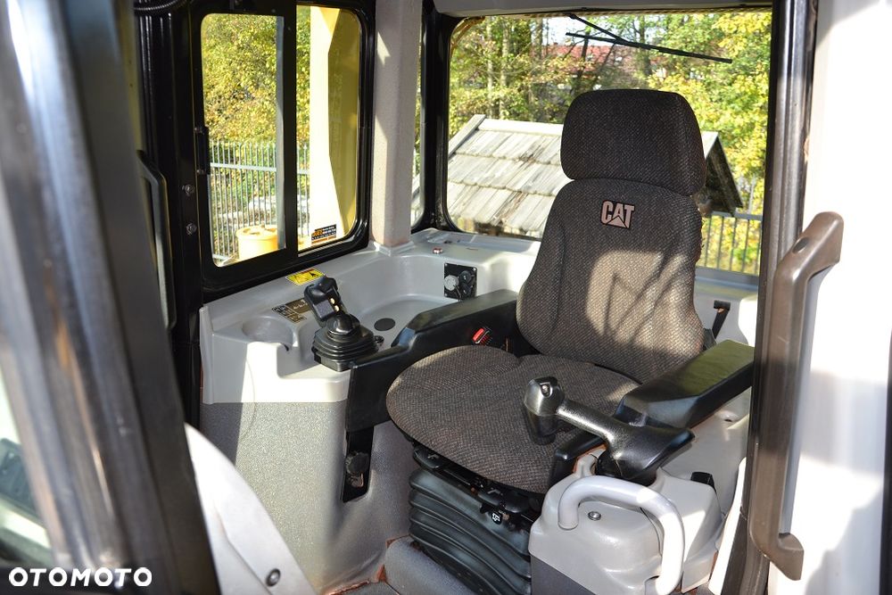 Caterpillar D6T LGP - 20