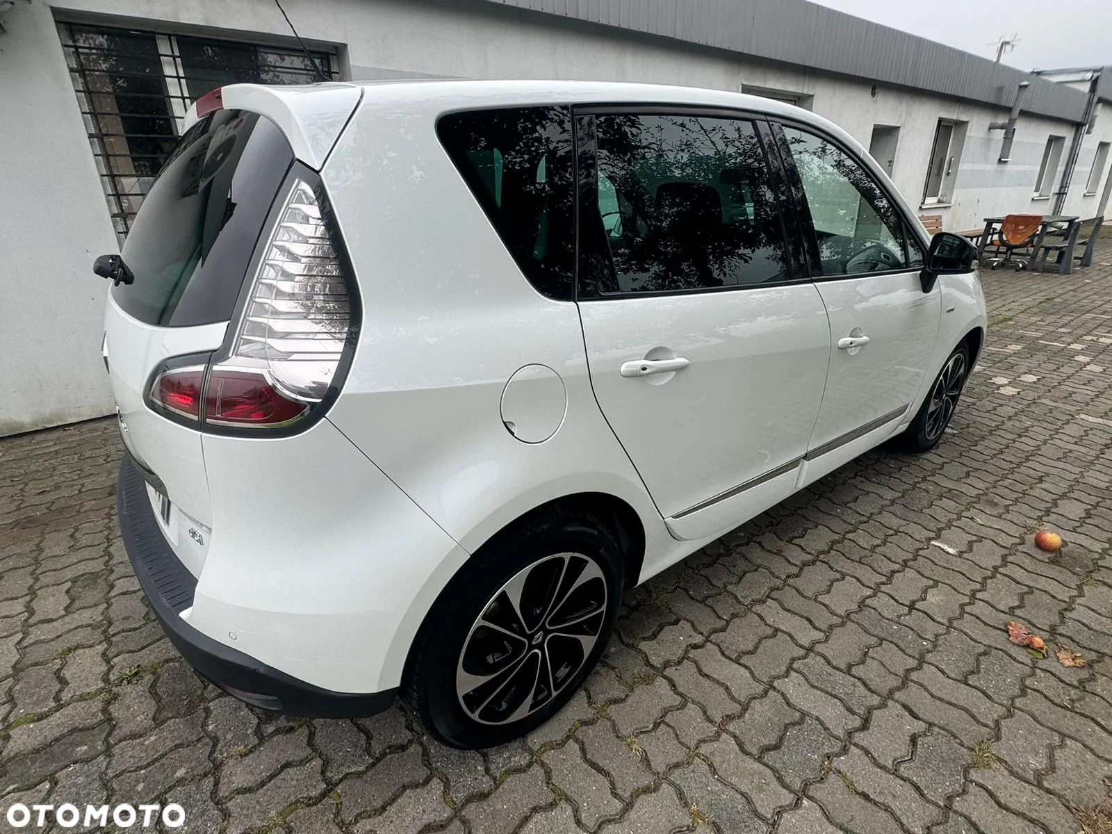 Renault Scenic 1.6 dCi Bose - 4