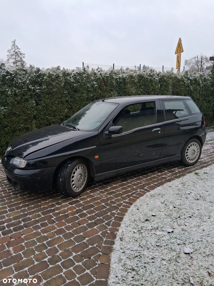 Alfa Romeo 145 1.6 TSpark 16v - 2
