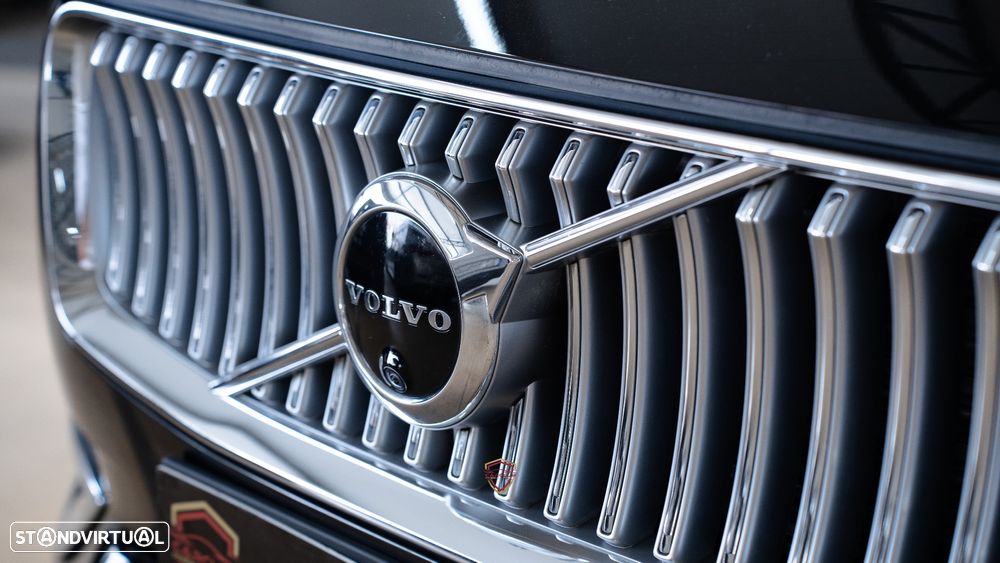 Volvo XC 90 T8 AWD Recharge Geartronic Inscription - 4