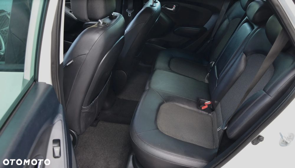 Hyundai ix35 2.0 Premium 2WD - 18