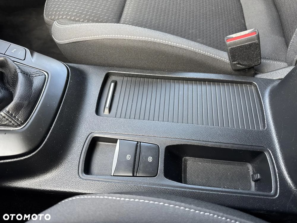 Ford Focus 1.0 EcoBoost Trend Edition Business - 23