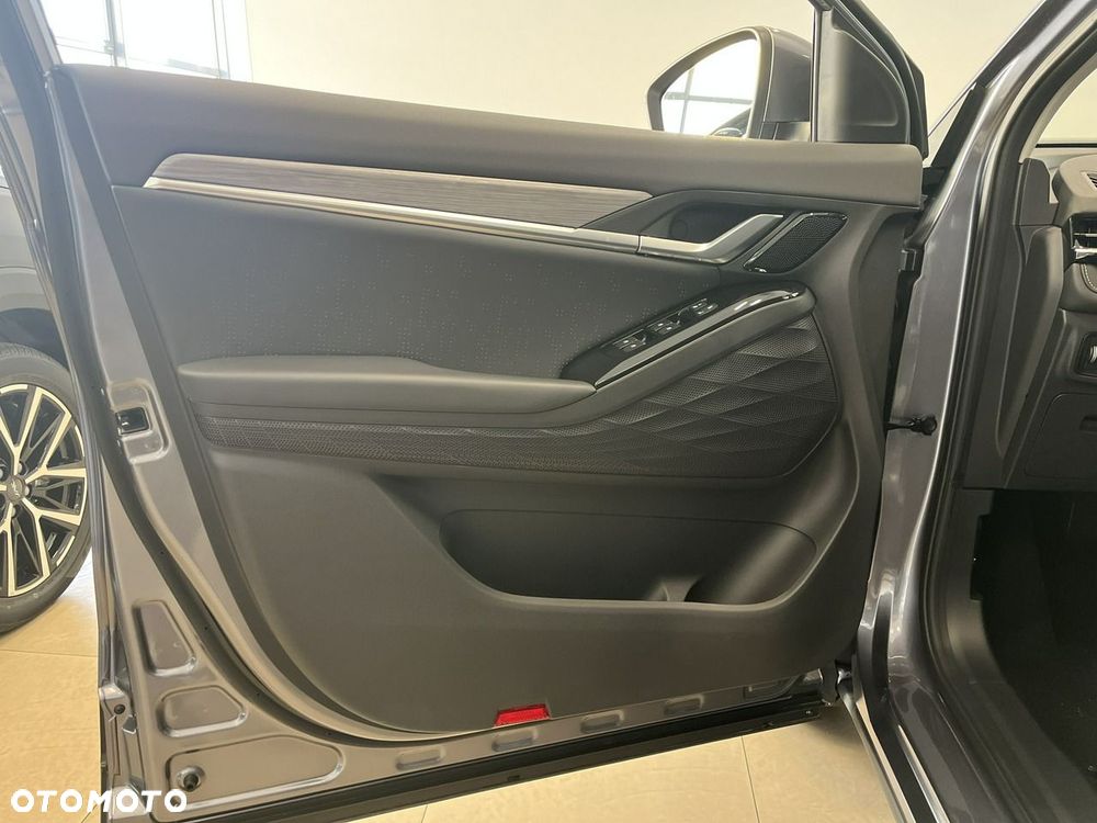 JAC JS6 - 9