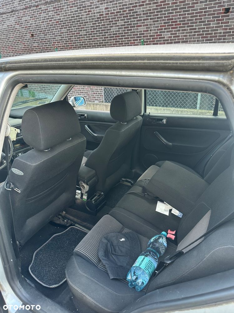 Volkswagen Golf 1.9 TDI - 14