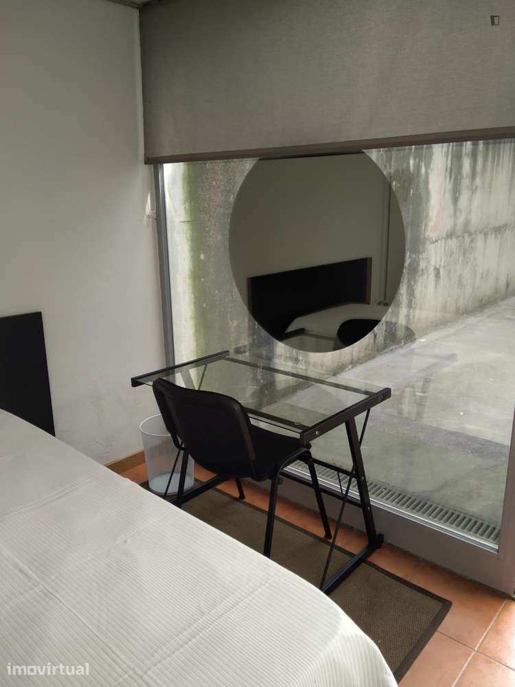Estúdio - localizado em Paranhos Porto - Grande imagem: 3/10