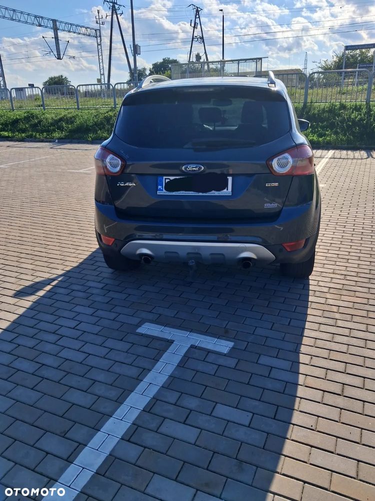 Ford Kuga 2.0 TDCi 4x4 Titanium - 8