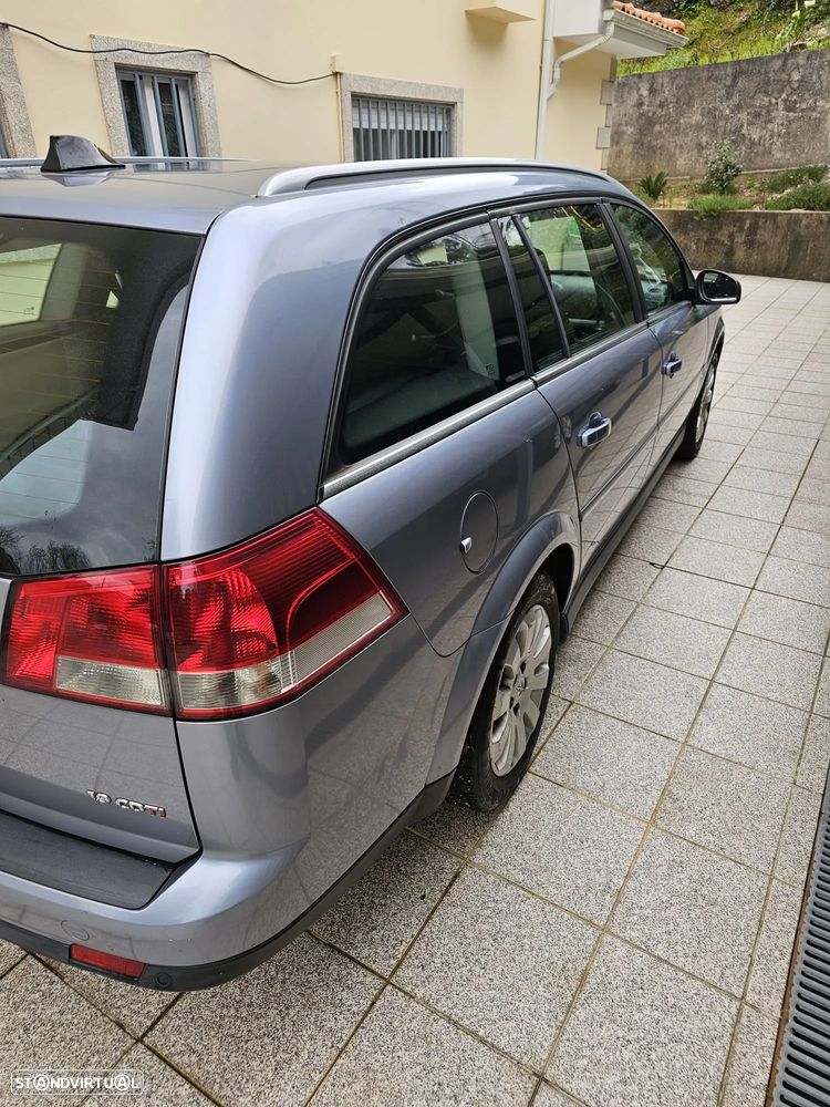 Opel Vectra Caravan 1.9 CDTi Cosmo - 11