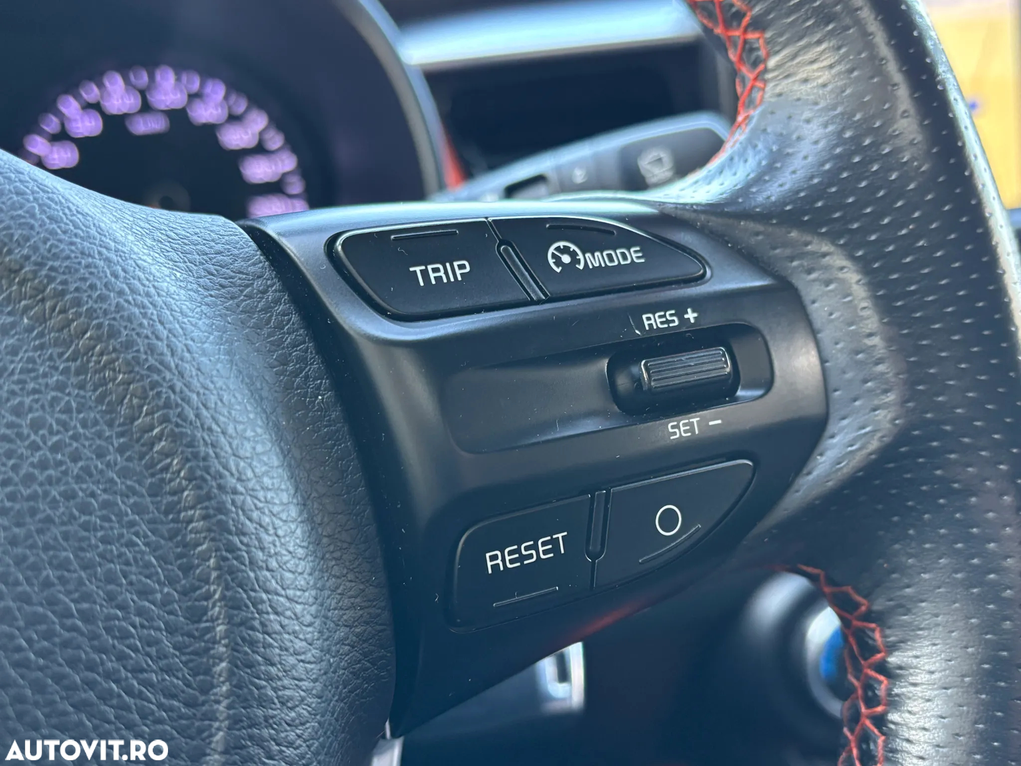 Kia Stonic 1.0 T-GDI HP Urban - 30