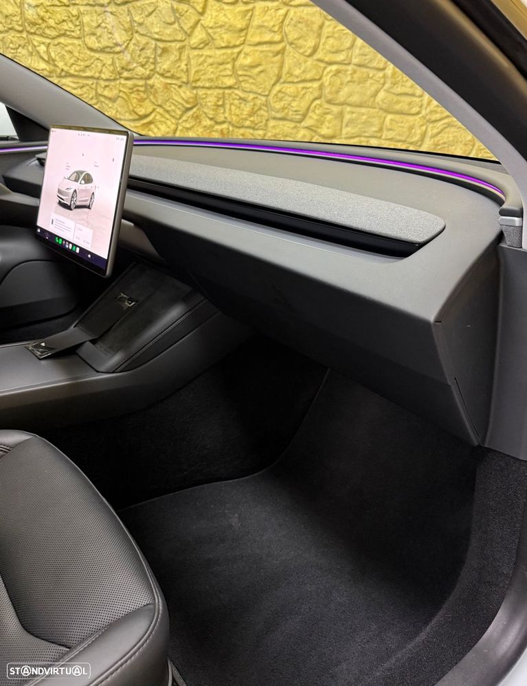 Tesla Model 3 Tração Traseira Premium - 18