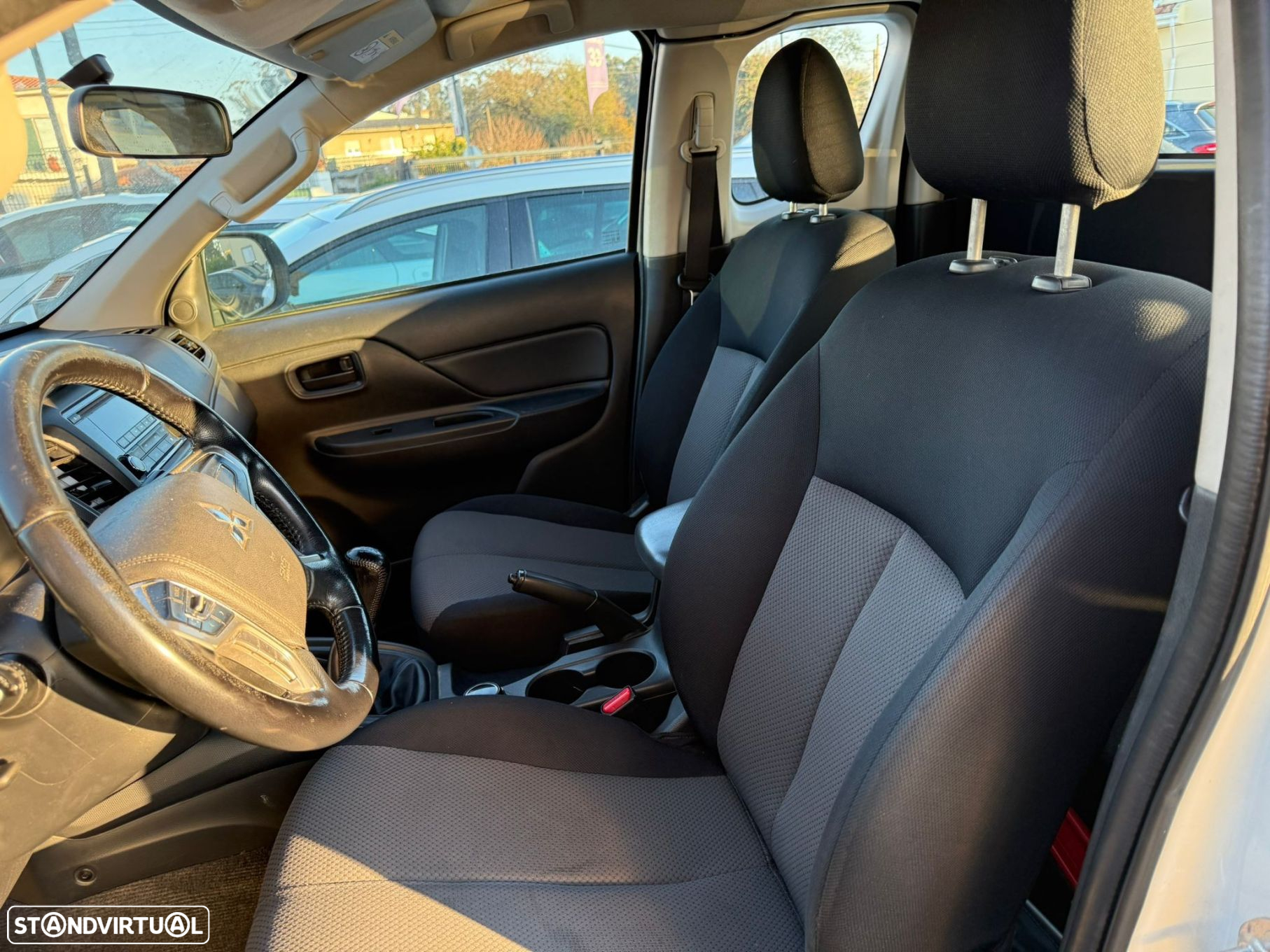 Mitsubishi L200 2.3 DI-D Club Invite Strakar Look 4WD - 3