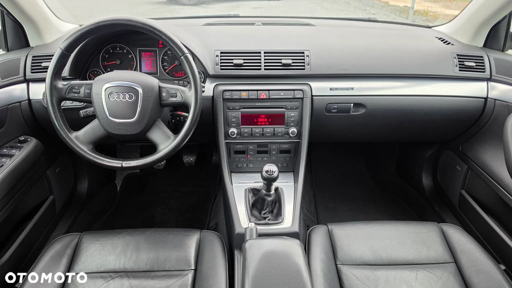 Audi A4 Avant 2.0 T FSI quattro - 6