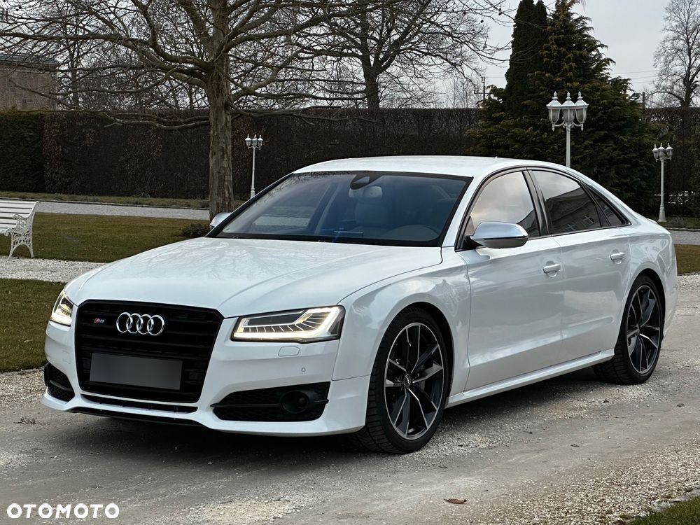 Audi S8 - 7