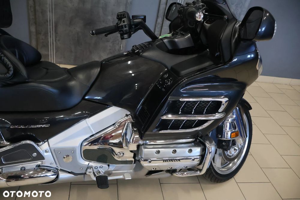 Honda GL - 5