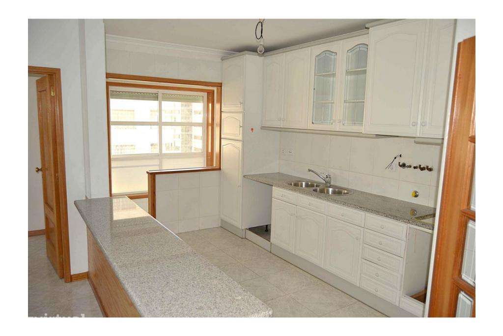 Apartamento - T2 com Garagem na Amorosa - Grande imagem: 4/7