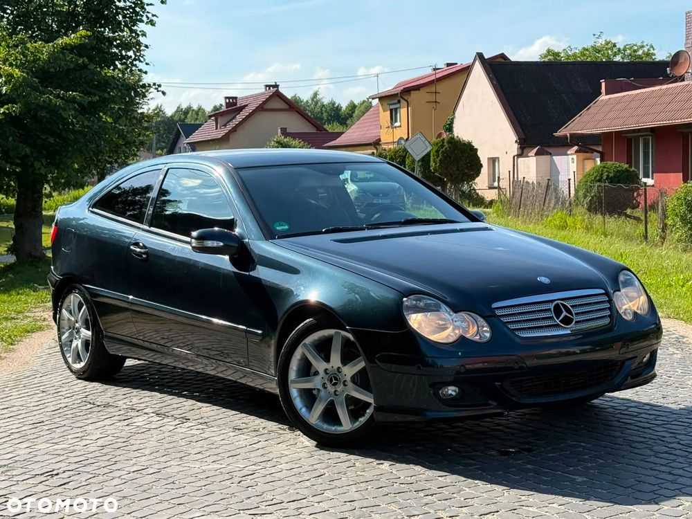 Mercedes-Benz Klasa C 180 Kompressor Sportcoupe - 9