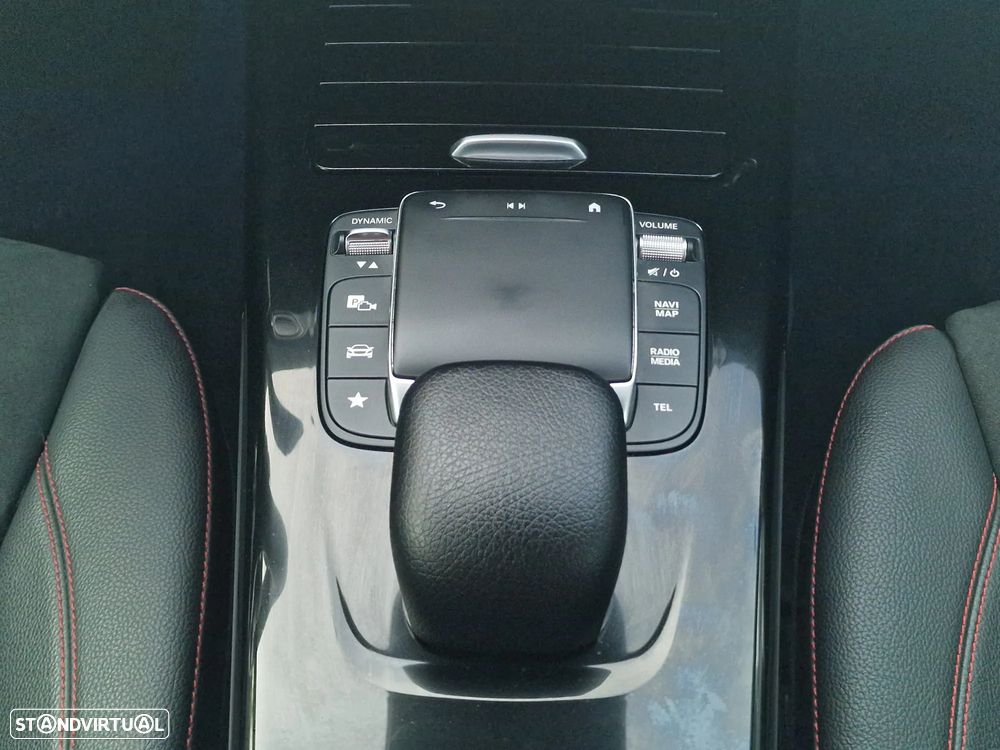 Mercedes-Benz A 180 7G-DCT AMG Line - 20