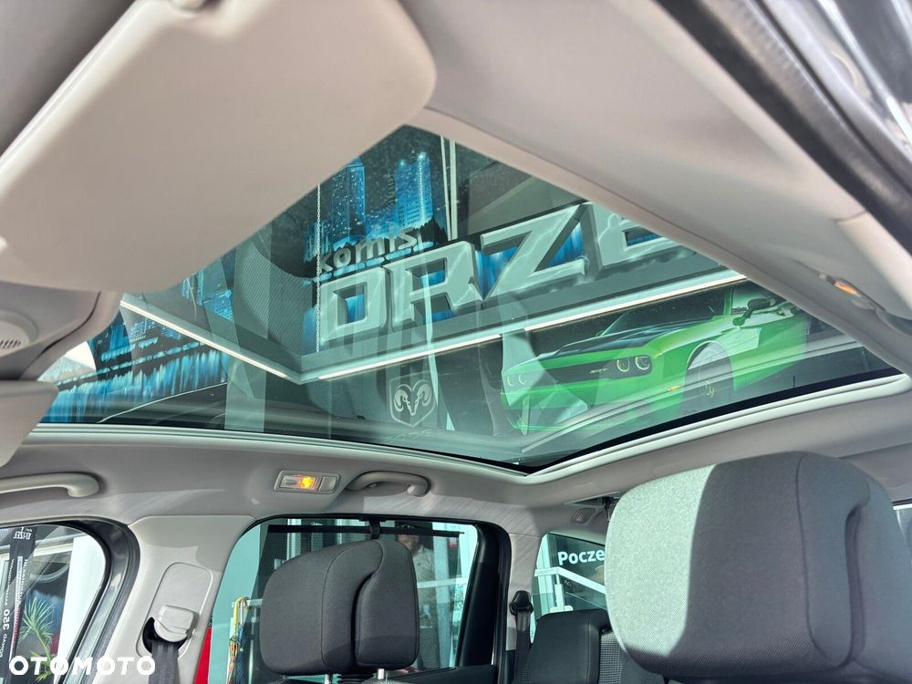 Peugeot 5008 - 16