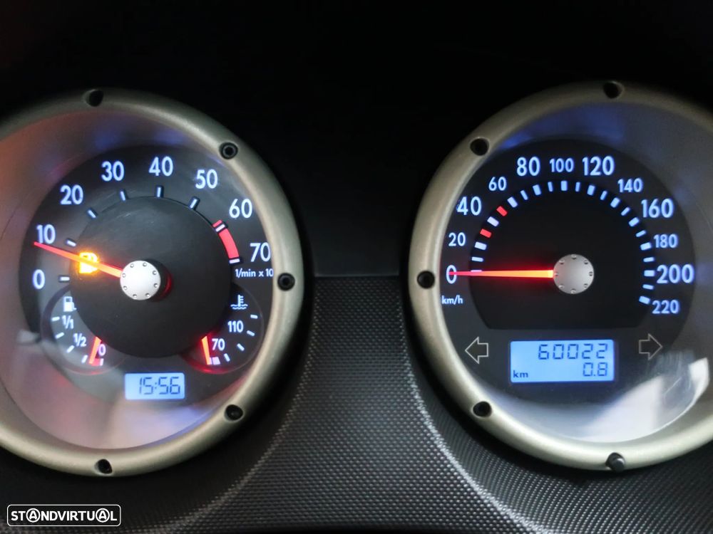 VW Polo 1.0 Confortline - 16