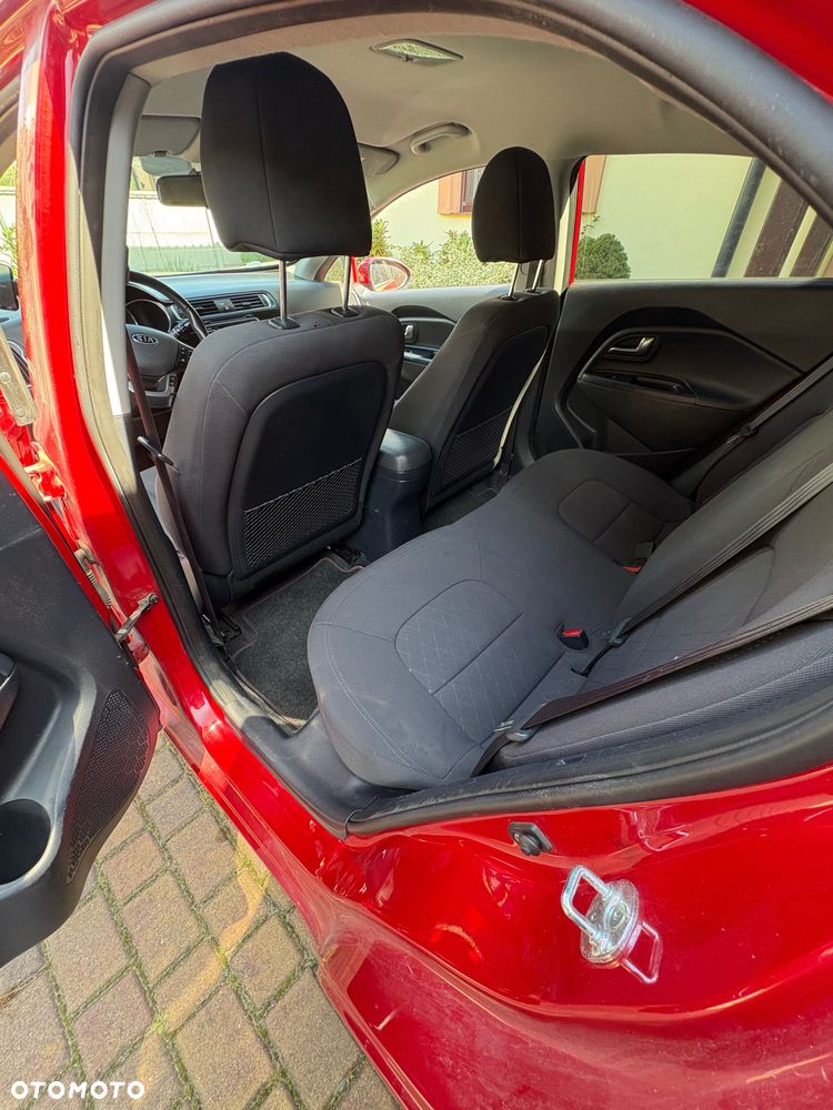 Kia Rio - 6