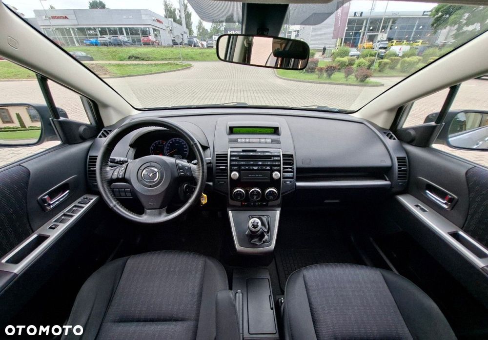 Mazda 5 - 25