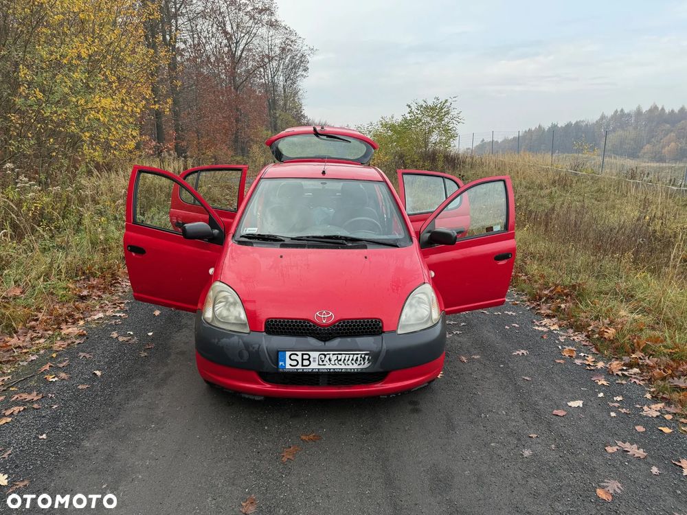 Toyota Yaris 1.0 Base - 9