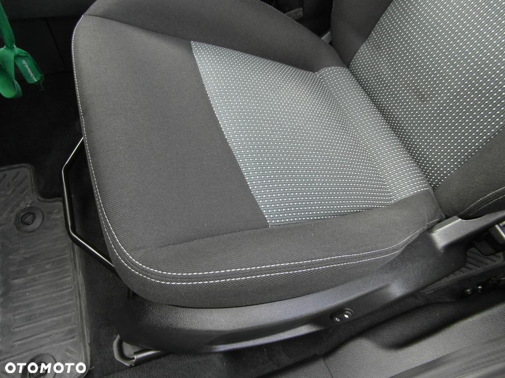 Ford Mondeo 2.0 Trend - 17