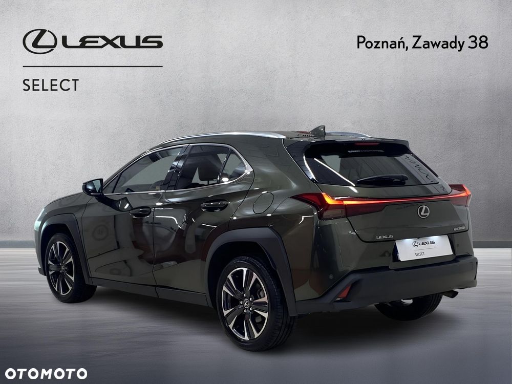 Lexus UX - 9