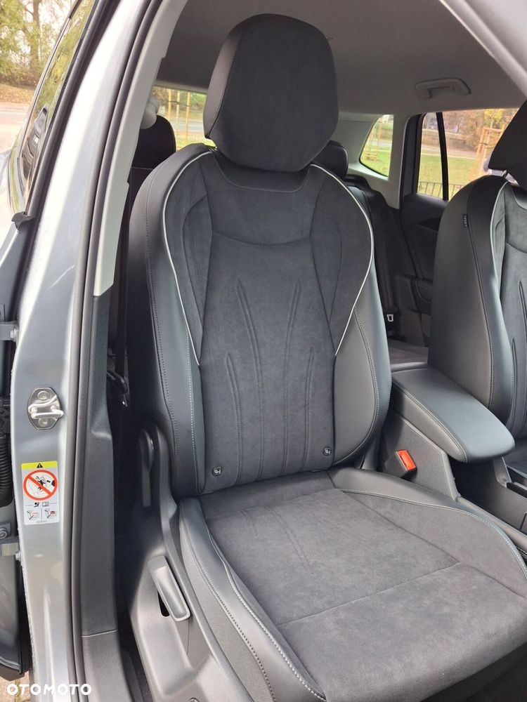 Volkswagen Tiguan - 19