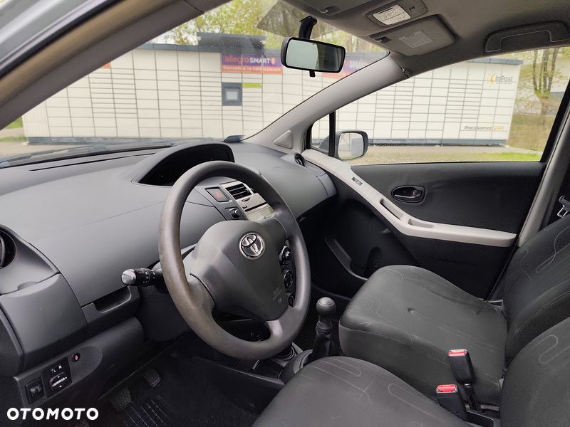 Toyota Yaris 1.0 Terra - 15