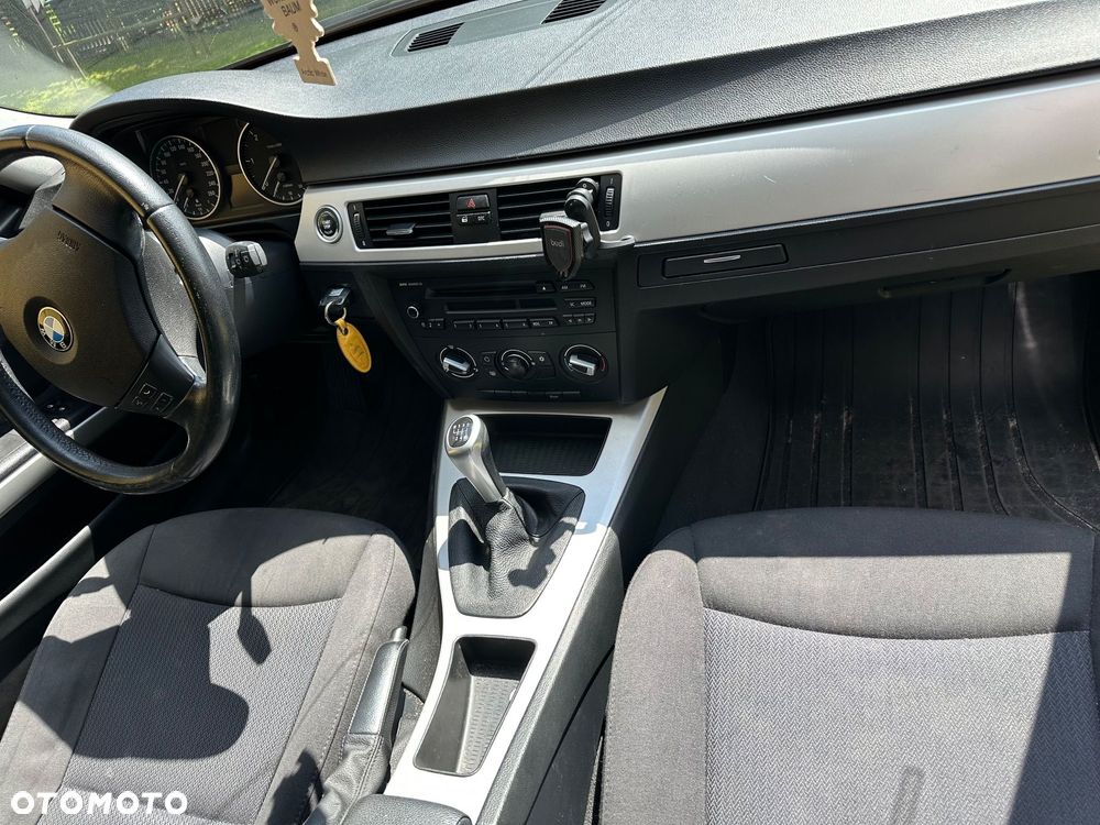 BMW Seria 3 320d DPF - 10