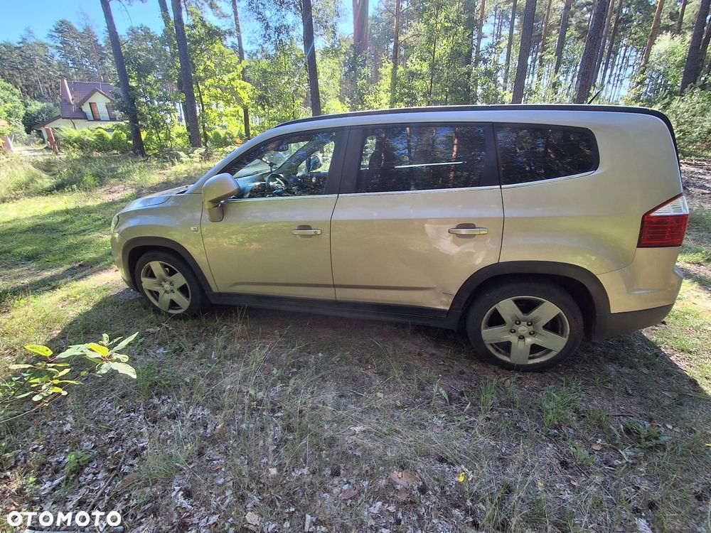 Chevrolet Orlando - 21