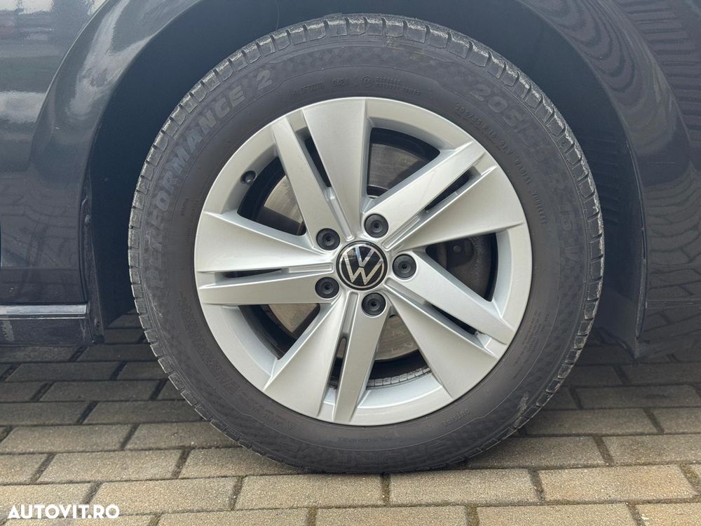 Volkswagen Golf 2.0 TDI SCR DSG Life - 21