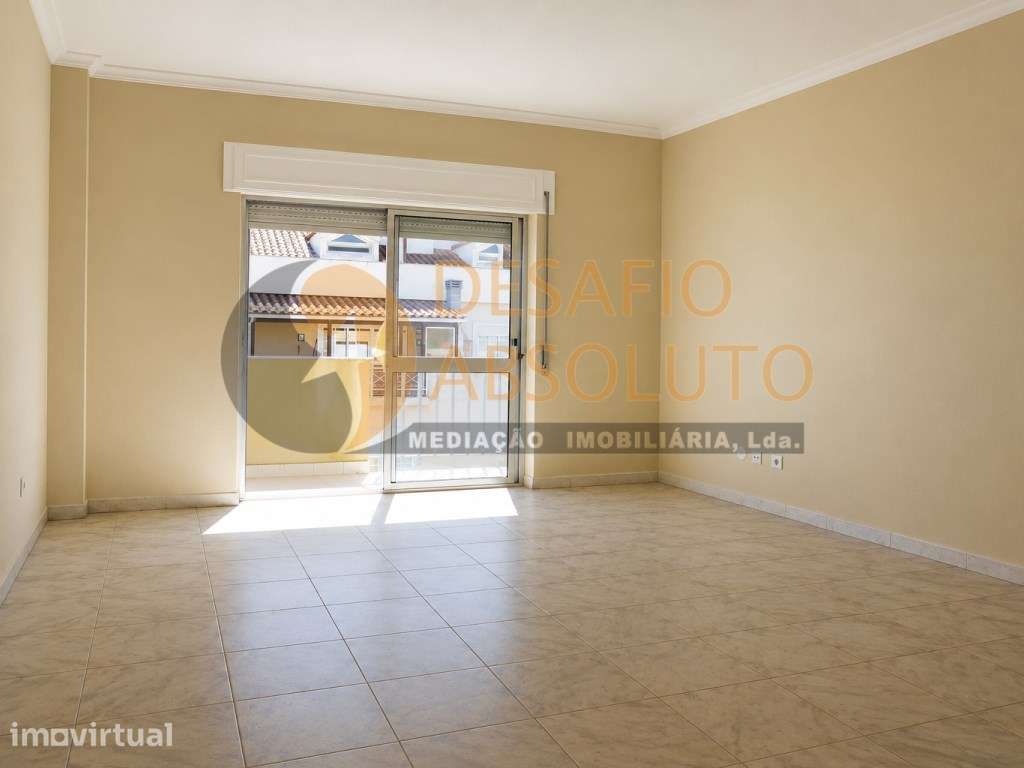 Arrendado/ Investimento - Apartamento T2, c/ Arrecadação. Pinhal Novo - Grande imagem: 3/22