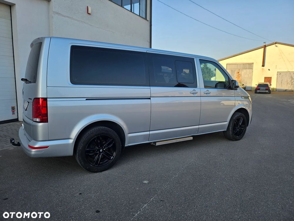 Volkswagen Caravelle 2.0 TDI L2 Highline 4Motion DSG - 10