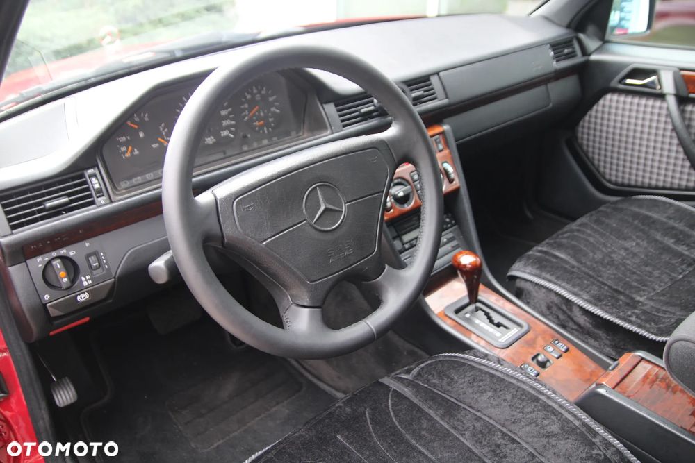 Mercedes-Benz W124 (1984-1993) - 31