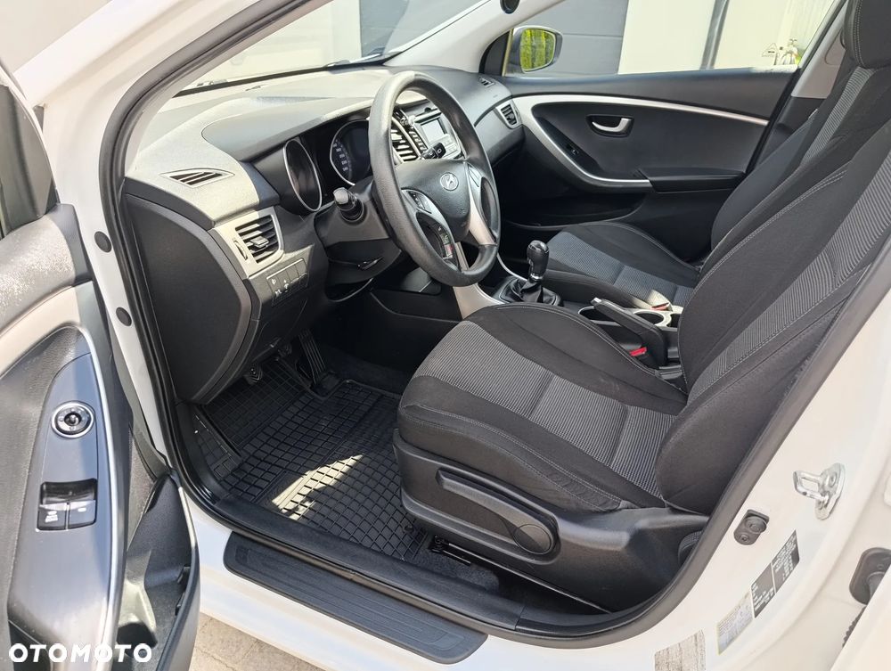 Hyundai i30 1.4 Comfort - 10