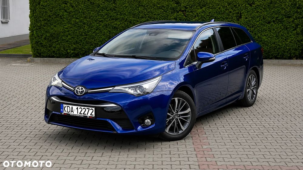 Toyota Avensis Touring Sports 1.8 Executive - 6