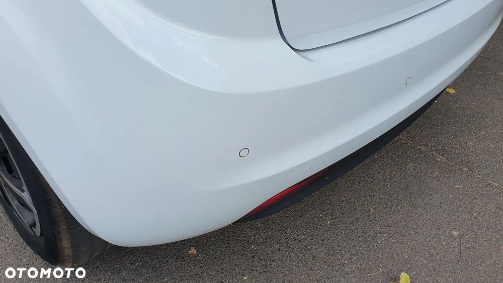 Kia Venga 1.4 Business Line - 13