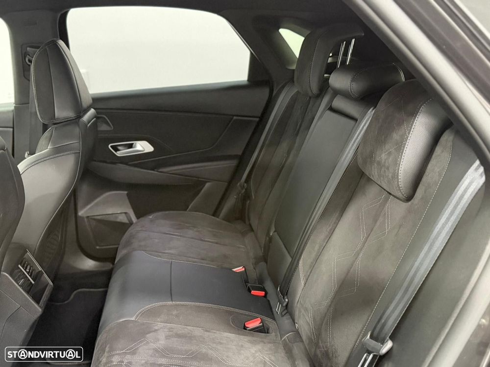 DS DS7 Crossback E-Tense Performance Line EAT8 - 6