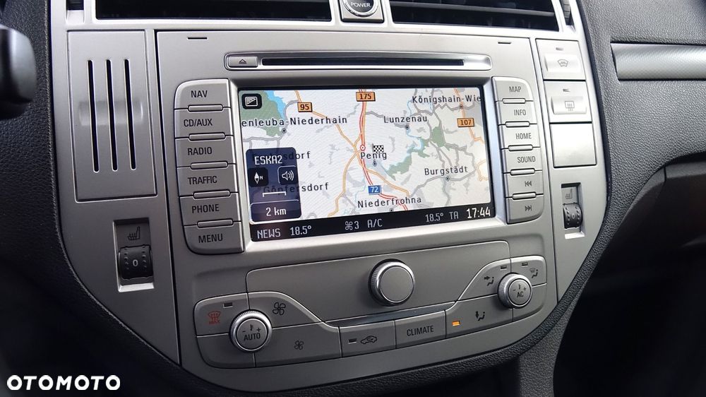 Ford Kuga - 35