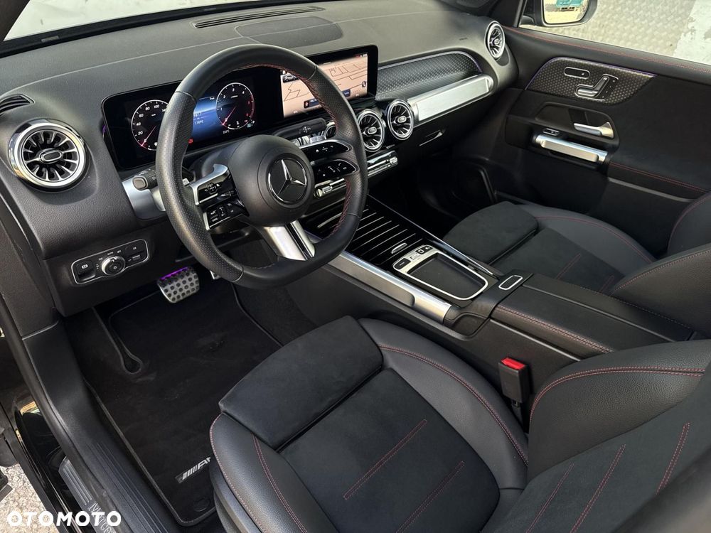 Mercedes-Benz GLB - 10