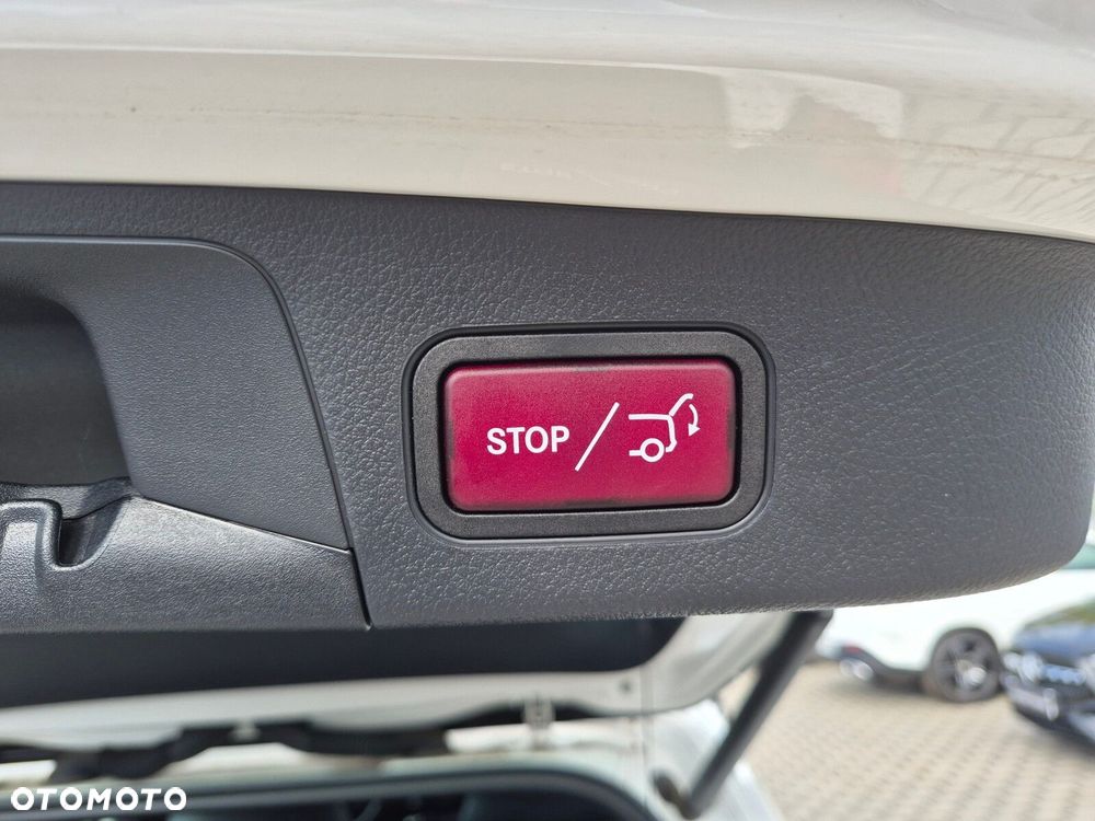 Mercedes-Benz EQA - 25