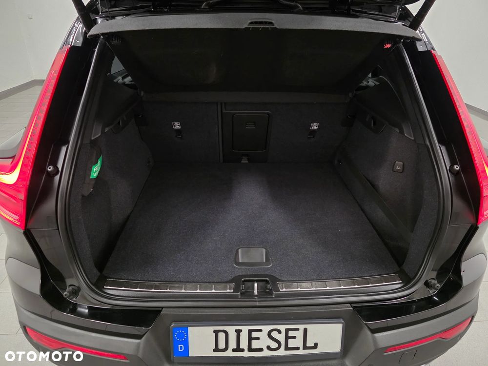 Volvo XC 40 D3 SCR Inscription - 32