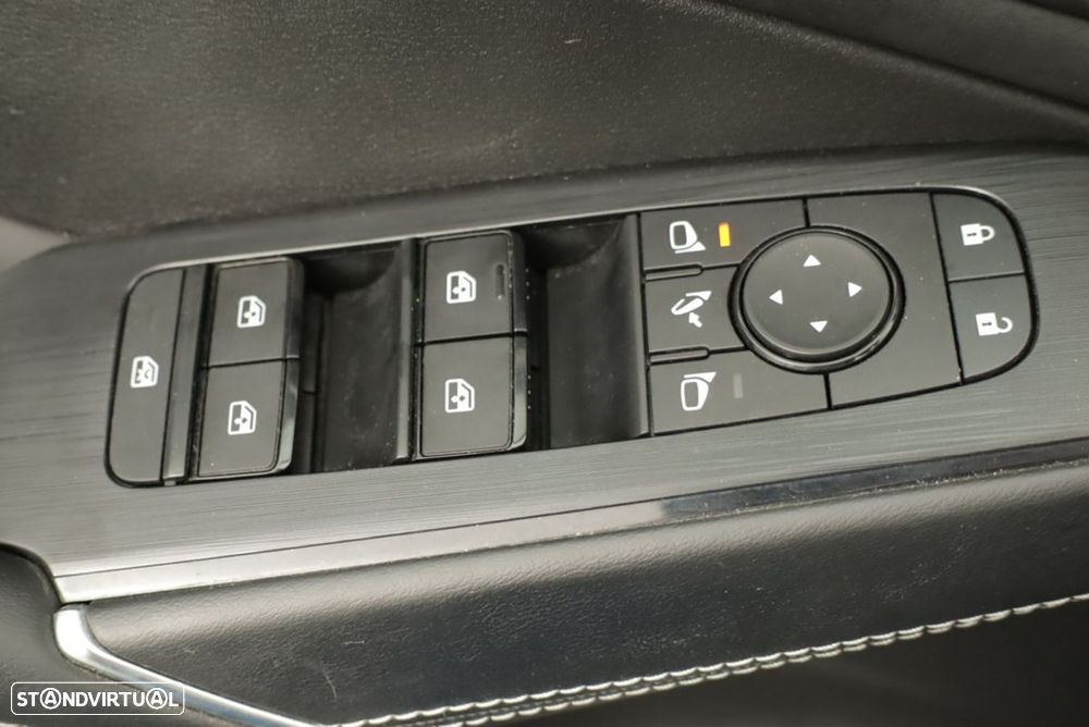 Nissan Qashqai 1.3 DIG-T N-Connecta Xtronic - 20